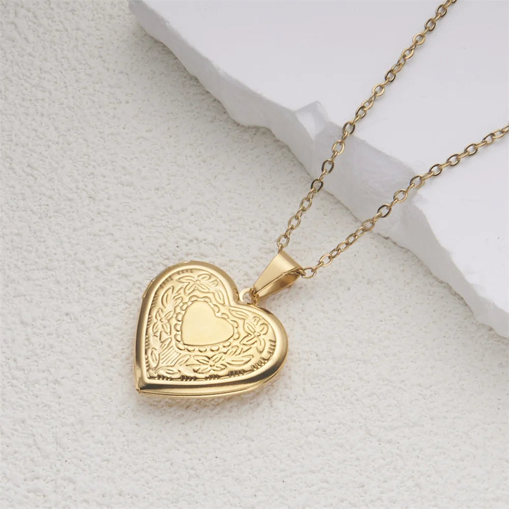 Romantic Heart Locket Pendant Openable Female Gold Color Stainless Steel Photo Frame Charm Necklaces for Women Men Jewelry Gift