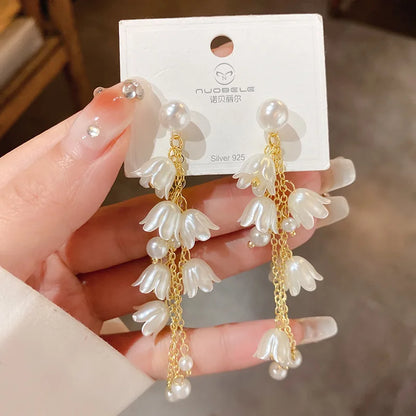 Long Earrings Acrylic White Flower Tassel Dangle Earrings for Women Wedding Party Imitation Pearl Trendy Statement Jewelry Gift